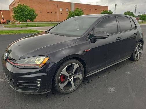 2016 Volkswagen Golf GTI 2.0T SE 4-Door
