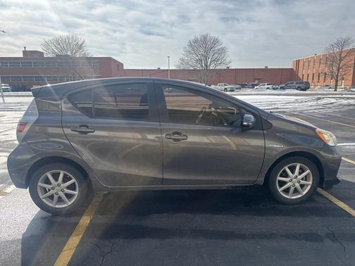 2013 Toyota Prius c Three