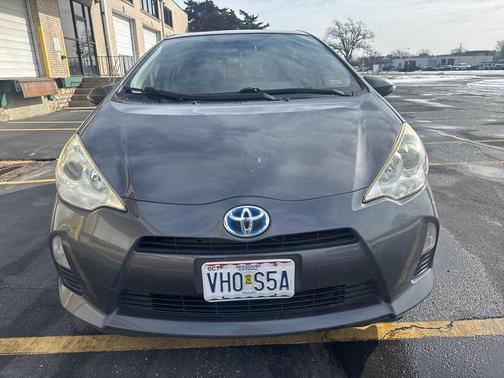 2013 Toyota Prius c Three