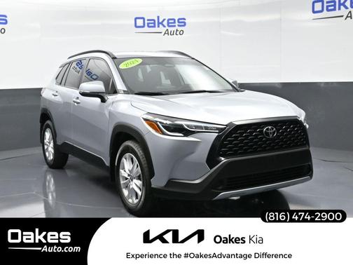 2024 Toyota Corolla Cross LE