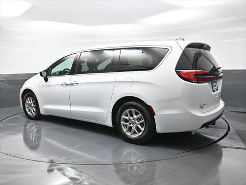 2025 Chrysler Pacifica L