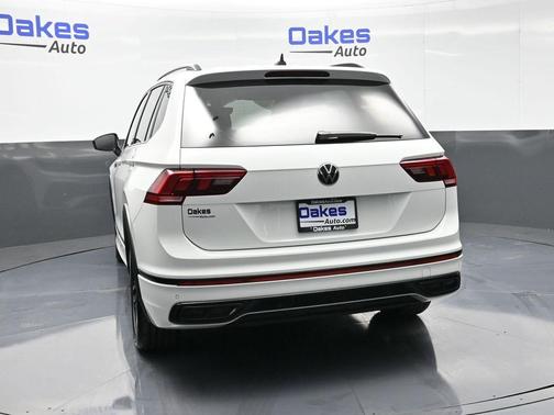 2022 Volkswagen Tiguan 2.0T SE R-Line Black 4MOTION