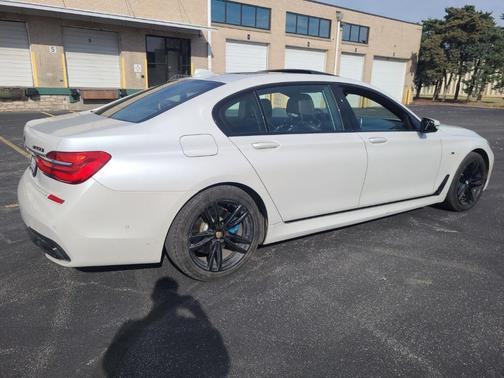 2016 BMW 750 i xDrive