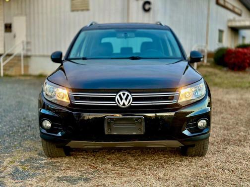 2012 Volkswagen Tiguan 2.0T SE 4MOTION