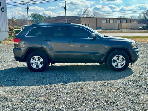 2017 Jeep Grand Cherokee Laredo