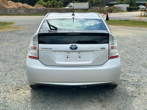 2010 Toyota Prius One