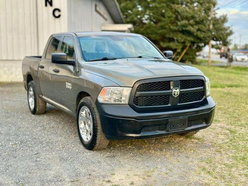 Bronze 2014 RAM 1500 Tradesman