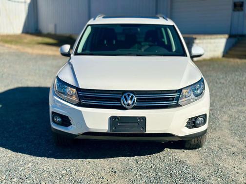 2012 Volkswagen Tiguan SE