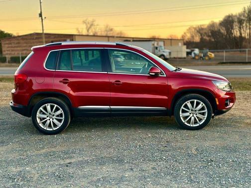 2016 Volkswagen Tiguan SE
