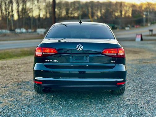 2016 Volkswagen Jetta 1.8T SEL