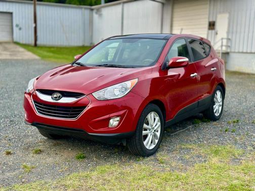 Red 2011 Hyundai TUCSON Limited