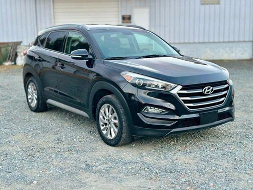 2017 Hyundai TUCSON SE Plus