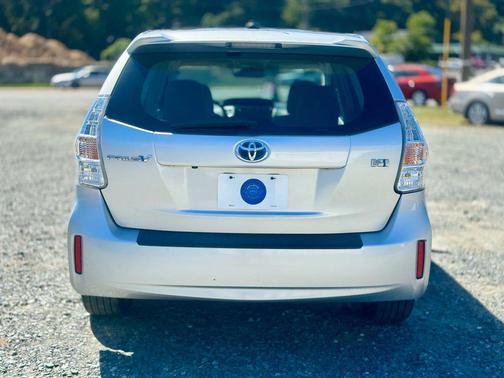 2012 Toyota Prius v Two