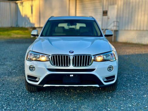 White 2017 BMW X3 xDrive28i