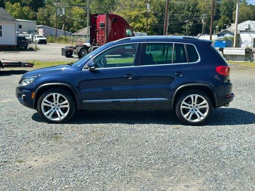 2013 Volkswagen Tiguan 2.0T SE 4MOTION