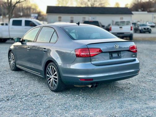2015 Volkswagen Jetta 1.8T Sport
