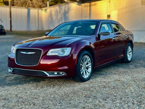 2016 Chrysler 300C Base
