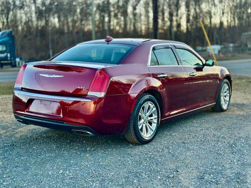 2016 Chrysler 300C Base