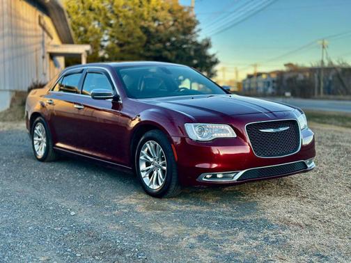 2016 Chrysler 300C Base