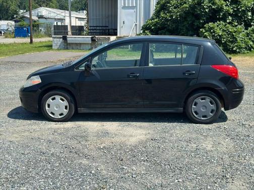 2009 Nissan Versa 1.8 S
