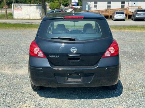 2009 Nissan Versa 1.8 S