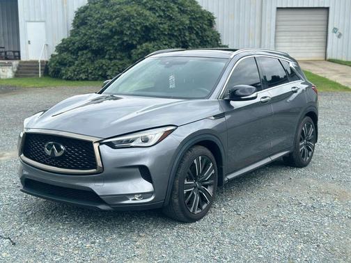 2021 INFINITI QX50 LUXE