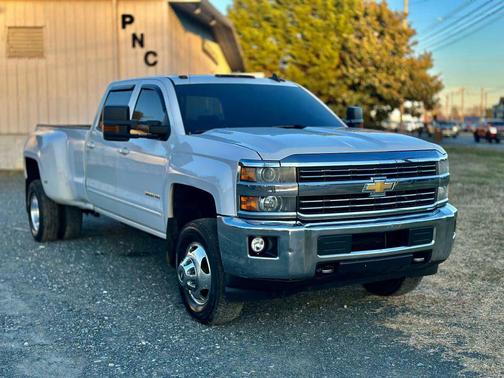 2015 Chevrolet Silverado 3500 LT