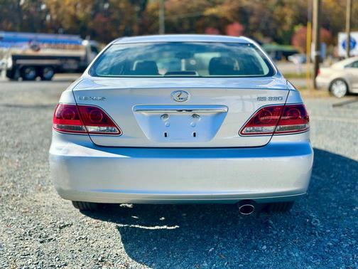 2005 Lexus ES 330 Base