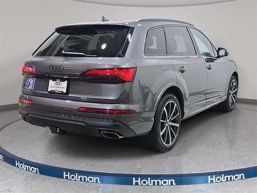 2025 Audi Q7 45 Premium Plus