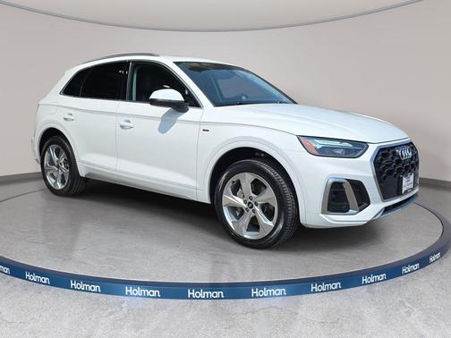 Ibis White 2023 Audi Q5 45 S line quattro Premium