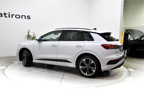 2024 Audi Q4 e-tron 55 quattro Premium