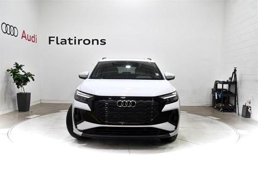 2024 Audi Q4 e-tron 55 quattro Premium