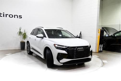 2024 Audi Q4 e-tron 55 quattro Premium