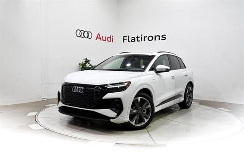 2024 Audi Q4 e-tron 55 quattro Premium