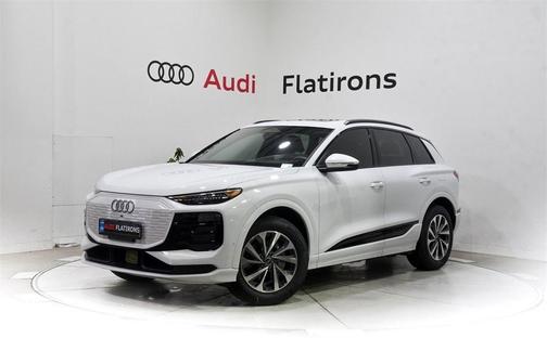 2025 Audi Q6 e-tron Premium