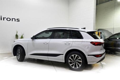 2025 Audi Q6 e-tron Premium