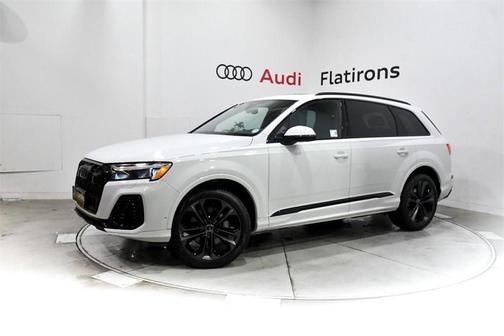 2025 Audi Q7 55 Premium Plus