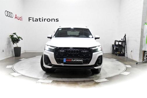 2025 Audi Q7 55 Premium Plus