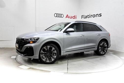 2025 Audi Q8 55 Premium