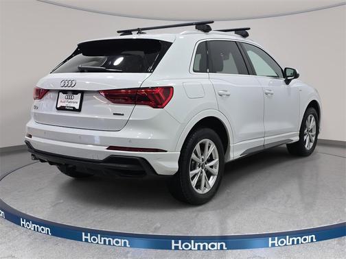 2022 Audi Q3 45 S line Premium