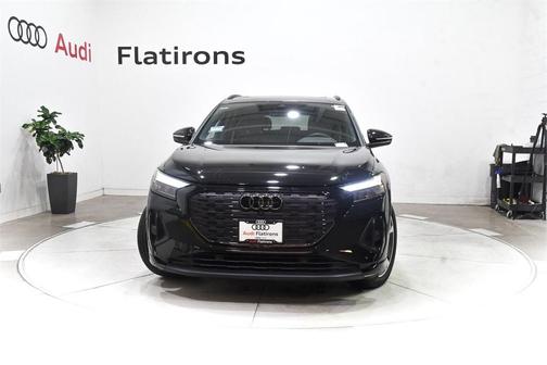 2024 Audi Q4 e-tron 55 quattro Premium
