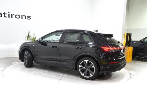 2024 Audi Q4 e-tron 55 quattro Premium