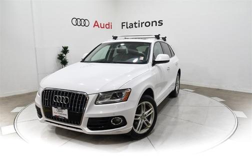 Photo 3 of 44 of 2017 Audi Q5 2.0T Premium