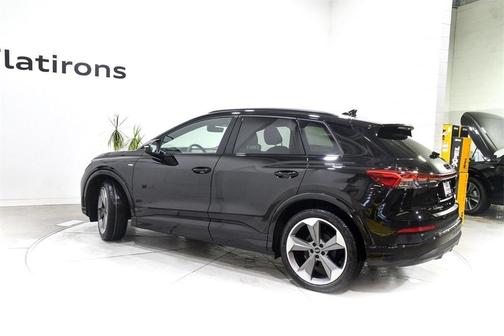 2025 Audi Q4 e-tron 55 quattro Premium