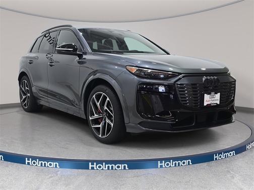 2025 Audi SQ6 e-tron Premium