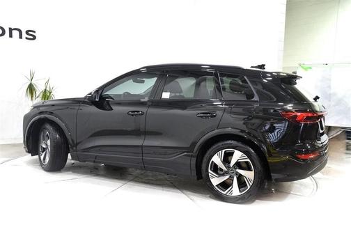 2025 Audi Q6 e-tron Premium