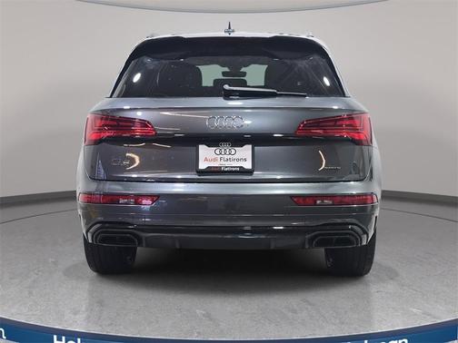 2022 Audi Q5 45 S line Premium Plus
