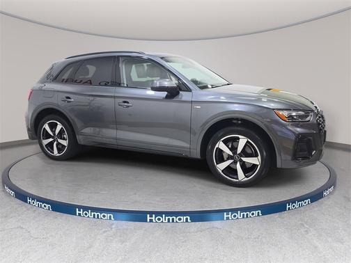 2022 Audi Q5 45 S line Premium Plus