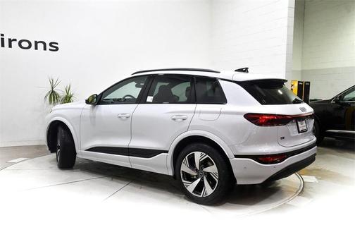 2025 Audi Q6 e-tron Premium