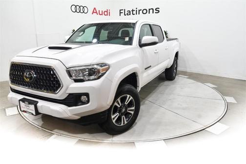 Photo 3 of 55 of 2019 Toyota Tacoma TRD Sport